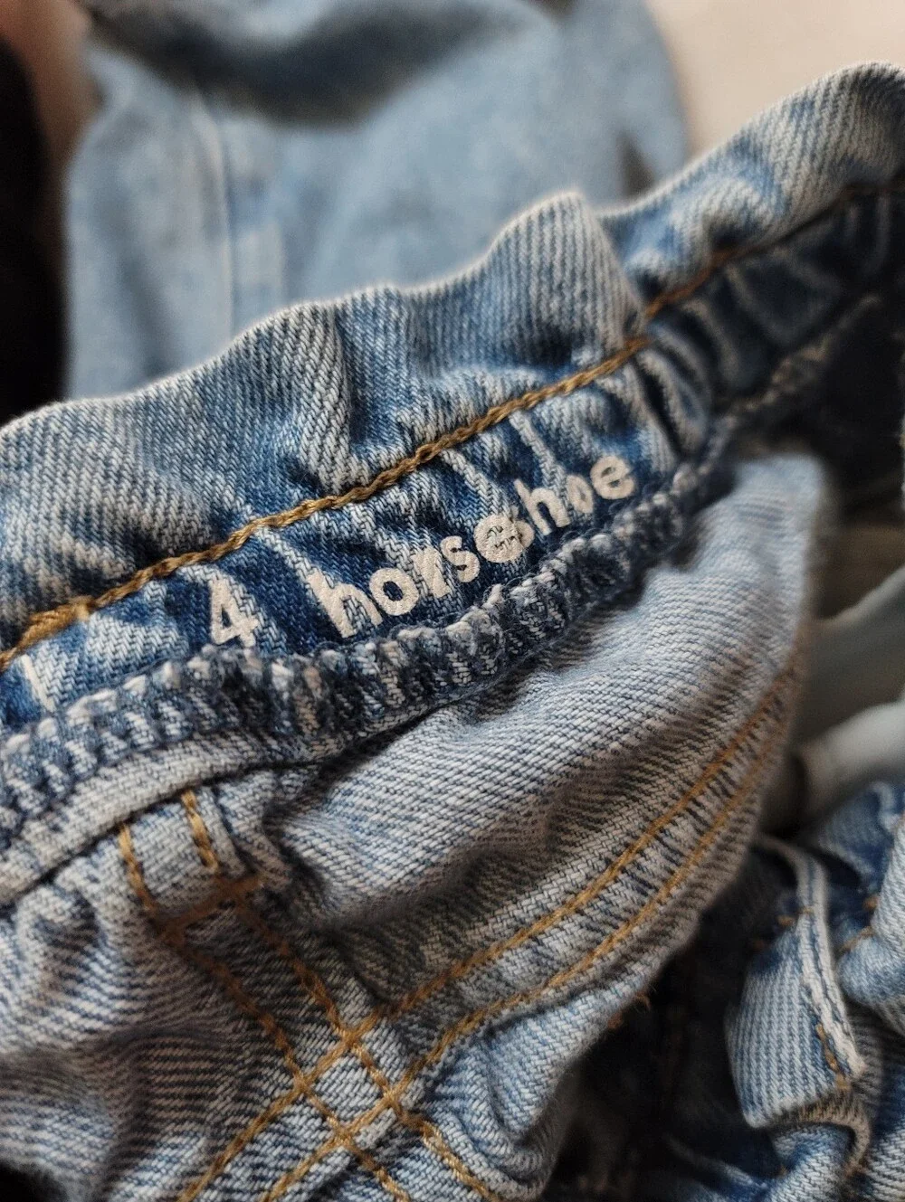 Old Navy 4T Barrel Leg Pants Heart Pockets Denim Jeans Light Wash Horseshoe